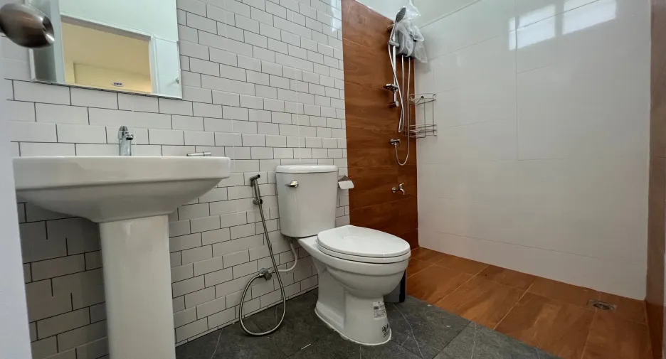 Haus zum Kauf mit 5 Zimmer in Mueang Chiang Rai, Chiang Rai