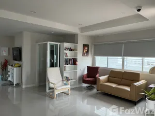 Haus zum Kauf mit 5 Zimmer in Mueang Chiang Rai, Chiang Rai