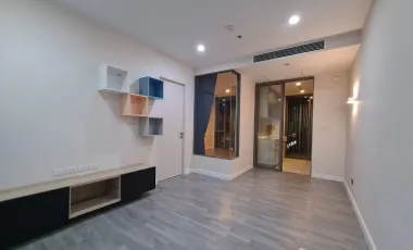 Wohnung zum Kauf mit 1 Zimmer in Khlong San, Bangkok