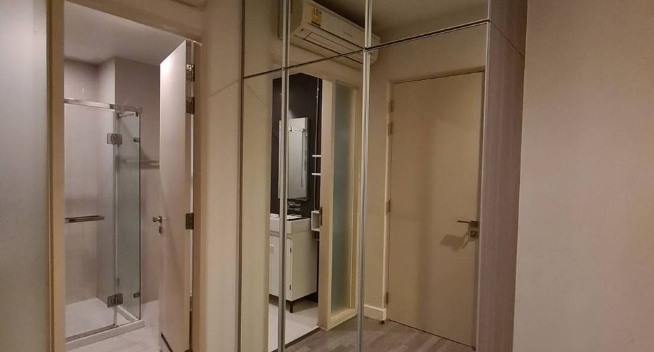 For sale 1 bed condo in Khlong San, Bangkok