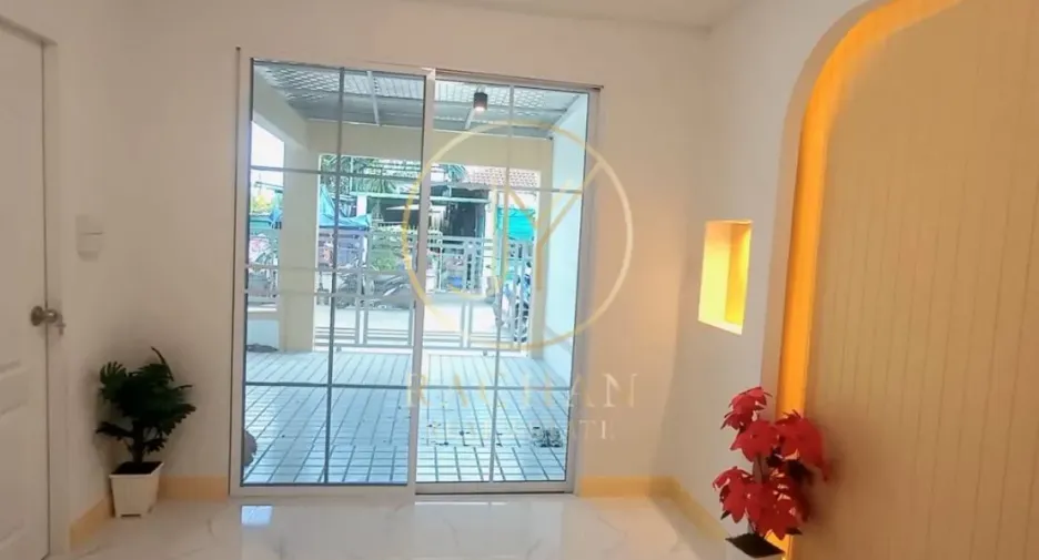 For sale 4 ベッドルーム townhouse in Bang Bua Thong, Nonthaburi