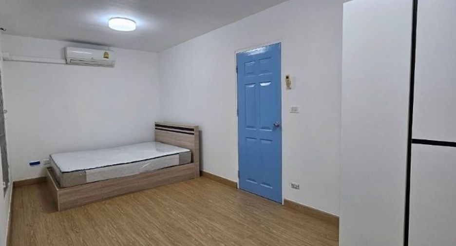 For rent 3 ベッドルーム townhouse in Bang Yai, Nonthaburi