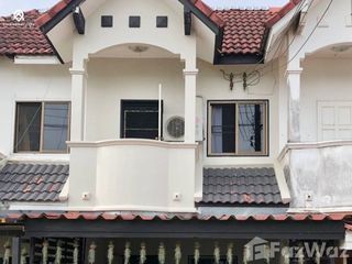For Rent 2 Bedroom Townhouse In Mueang Chiang Rai