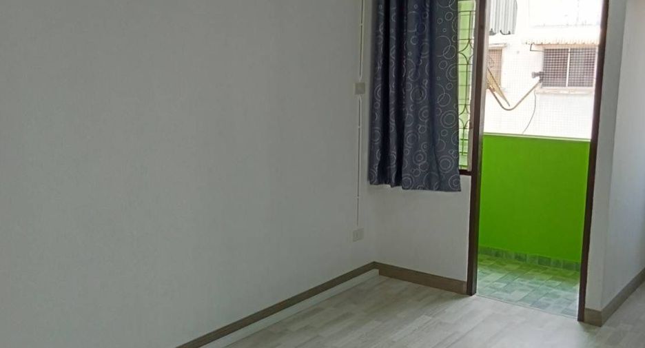 For sale studio condo in Lat Phrao, Bangkok