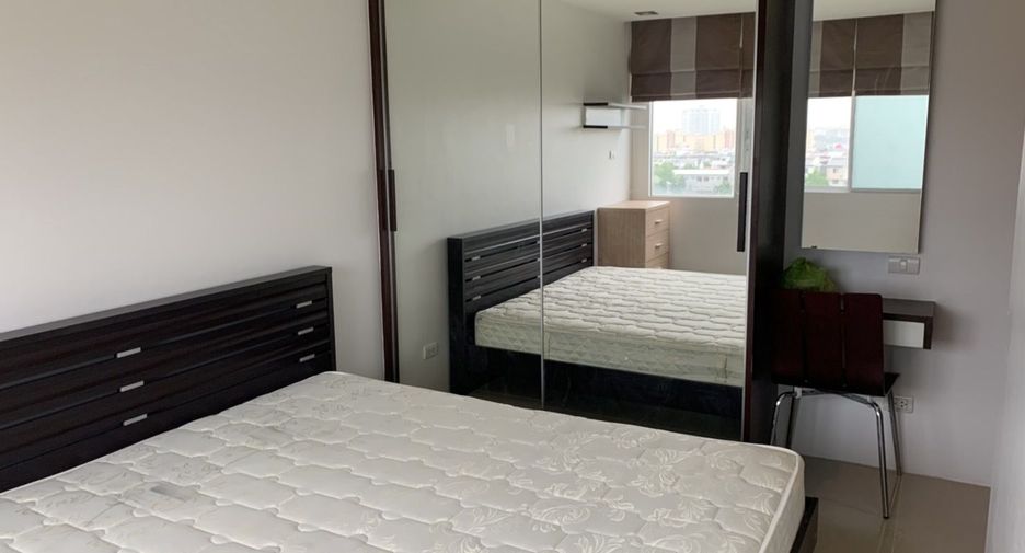 For sale 2 bedrooms condo in Wang Thonglang, Bangkok
