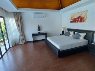 For rent 3 bedrooms villa in Mueang Phuket, Phuket