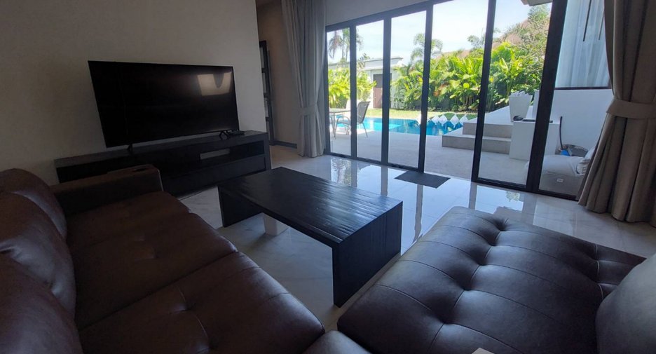 À louer 3 chambres villa à Mueang Phuket, Phuket