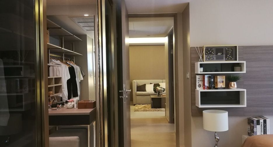 For sale 2 bedrooms condo in Khlong Toei, Bangkok