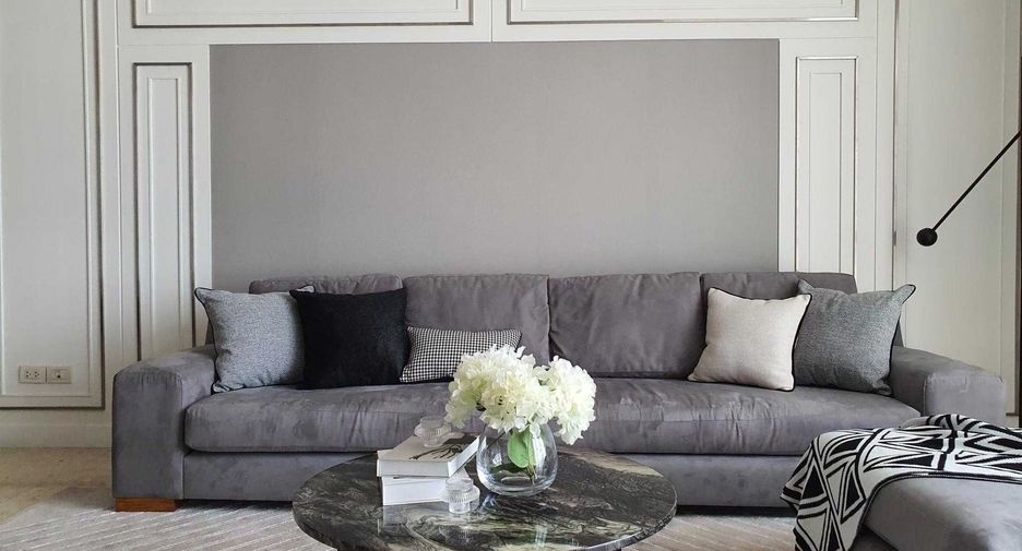 For sale 3 bedrooms condo in Khlong Toei, Bangkok