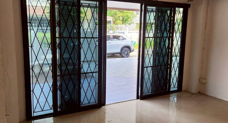 For sale 3 bedrooms house in Pak Kret, Nonthaburi