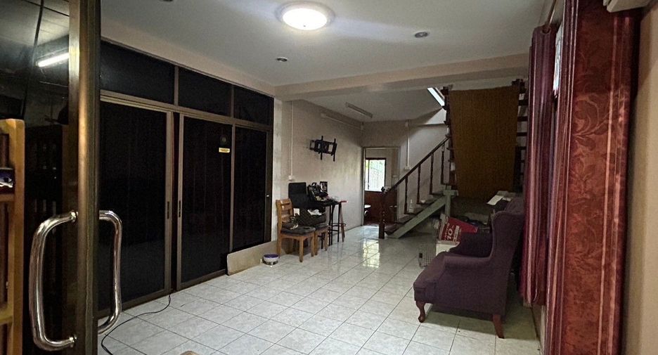 À vendre 7 chambres local commercial à Mueang Chiang Rai, Chiang Rai