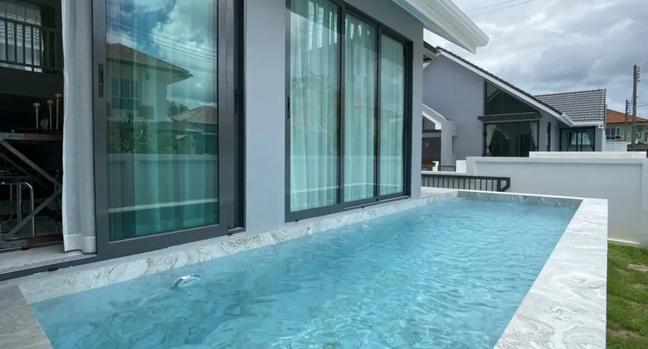 Villa en alquiler de 2 habitaciones en Mueang Phuket, Phuket