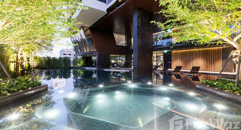 Condo en venta de 2 habitaciones en Khlong Toei, Bangkok