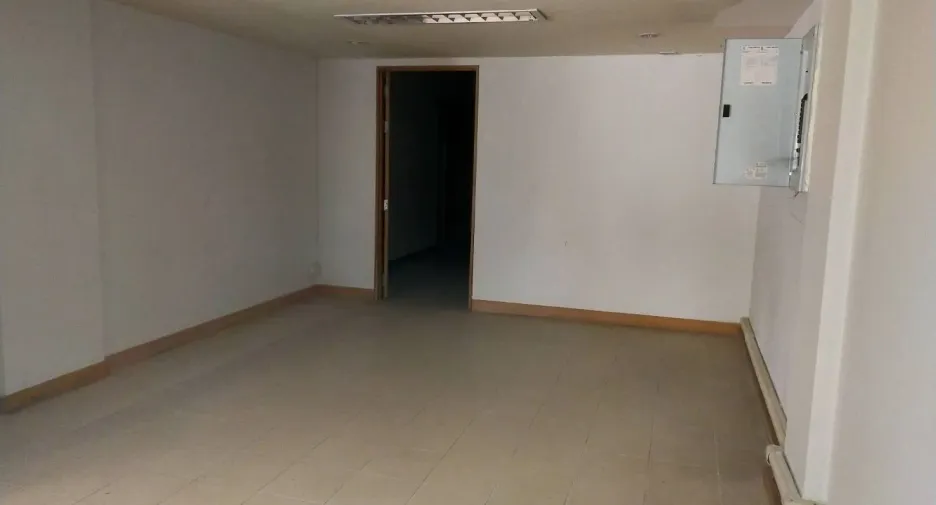 For sale 4 bedrooms retail Space in Mueang Chumphon, Chumphon