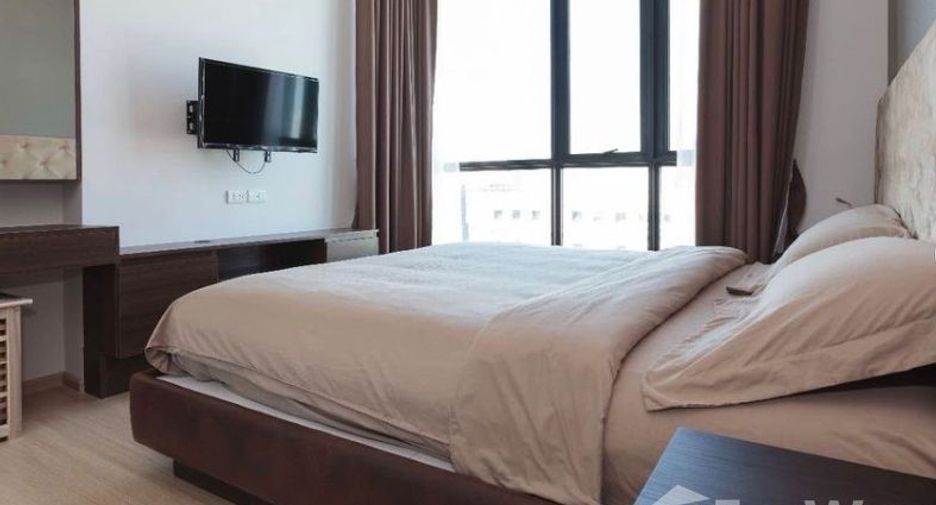 For sale 2 bedrooms condo in Watthana, Bangkok