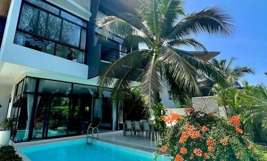 For rent 3 bedrooms villa in Mueang Phuket, Phuket
