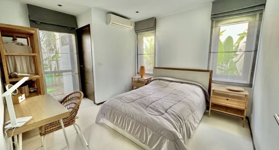 For rent 3 bedrooms villa in Mueang Phuket, Phuket