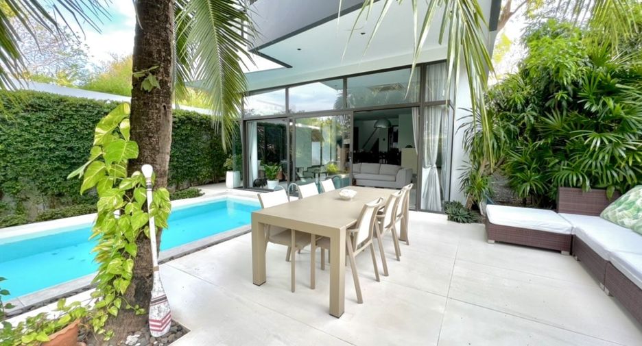 For rent 3 bedrooms villa in Mueang Phuket, Phuket