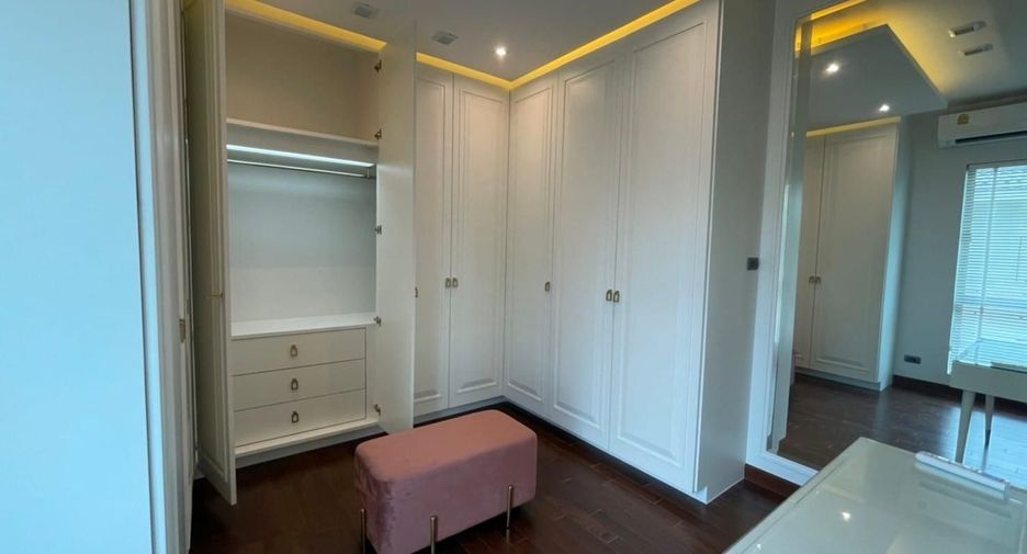 Casa en venta de 5 habitaciones en Lat Krabang, Bangkok