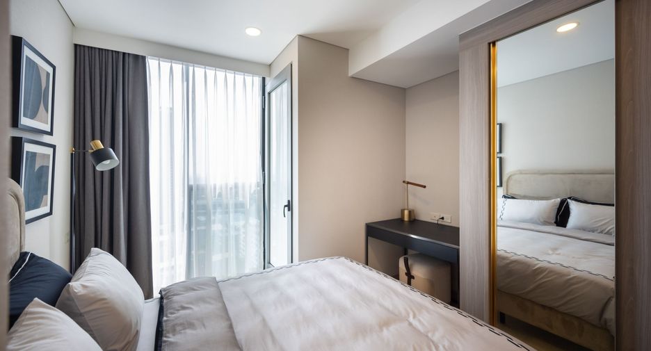 For sale 2 bedrooms condo in Khlong Toei, Bangkok