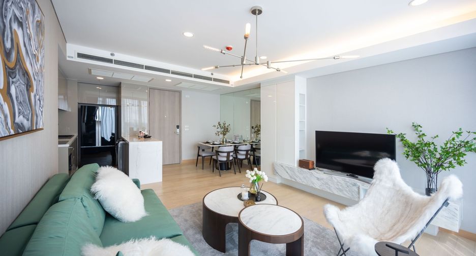 For sale 2 bedrooms condo in Khlong Toei, Bangkok