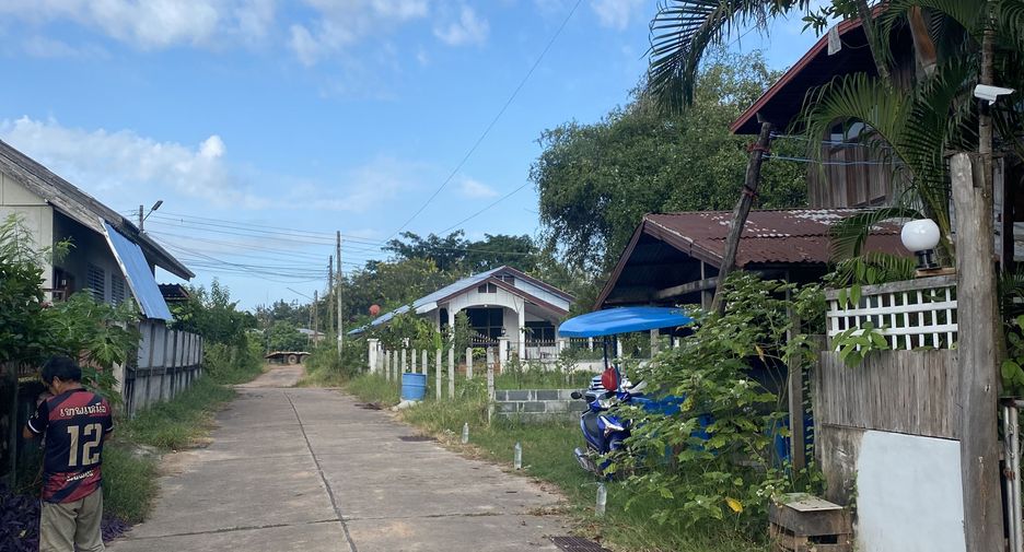 For sale 2 bedrooms house in Mueang Amnat Charoen, Amnat Charoen