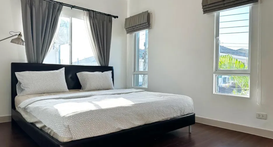 For rent 3 bedrooms house in Mueang Phuket, Phuket