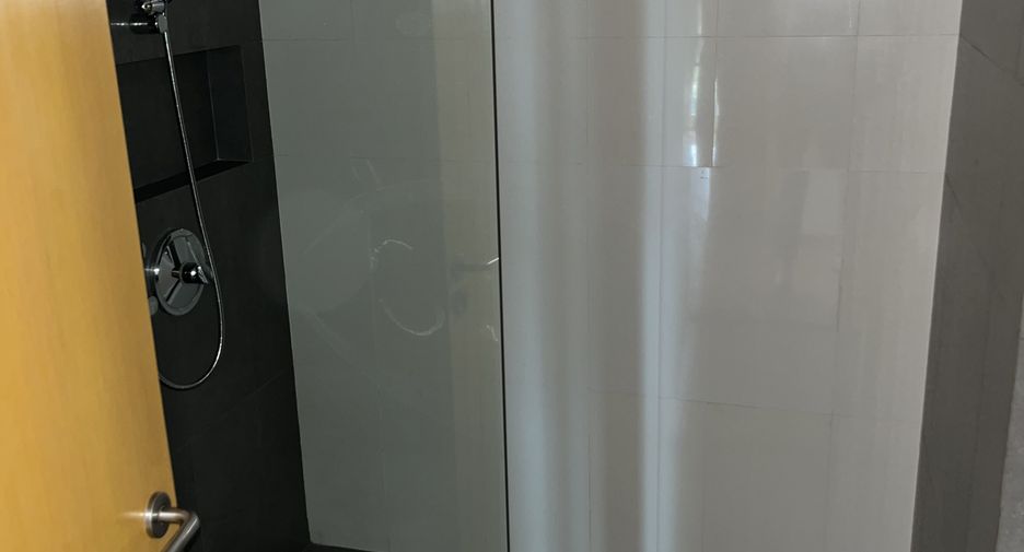 Продажа 2 спальни кондо в Кхлонг Тоеи, Бангкок