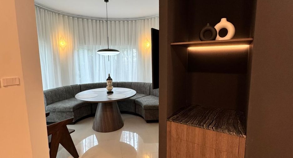 For rent 3 bedrooms villa in Mueang Phuket, Phuket