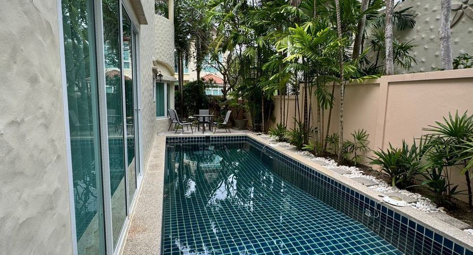 For rent 3 bedrooms villa in Mueang Phuket, Phuket
