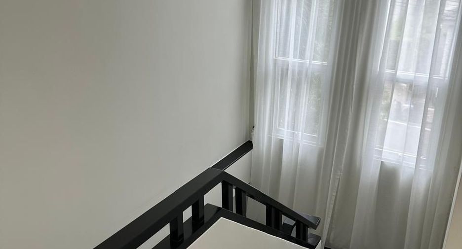 For rent 3 bedrooms villa in Mueang Phuket, Phuket