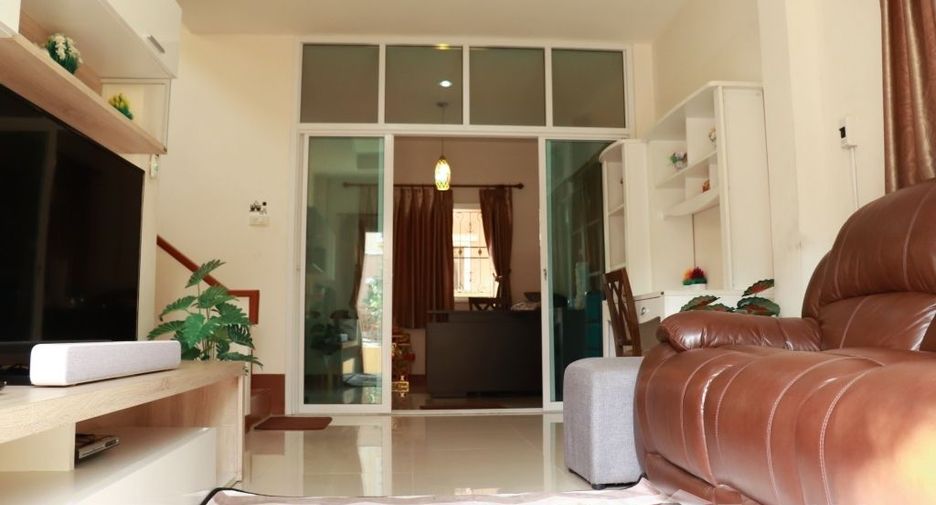 For sale 3 bedrooms house in Mueang Samut Prakan, Samut Prakan