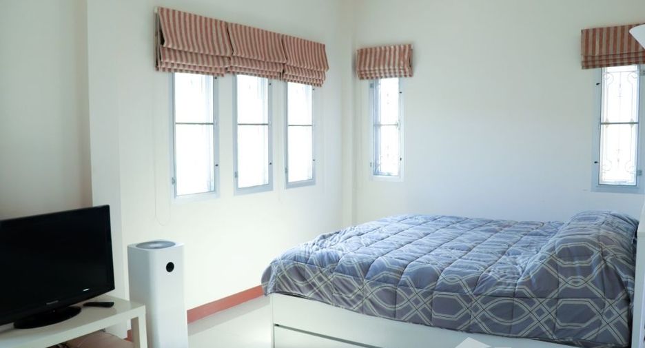 For sale 3 bedrooms house in Mueang Samut Prakan, Samut Prakan