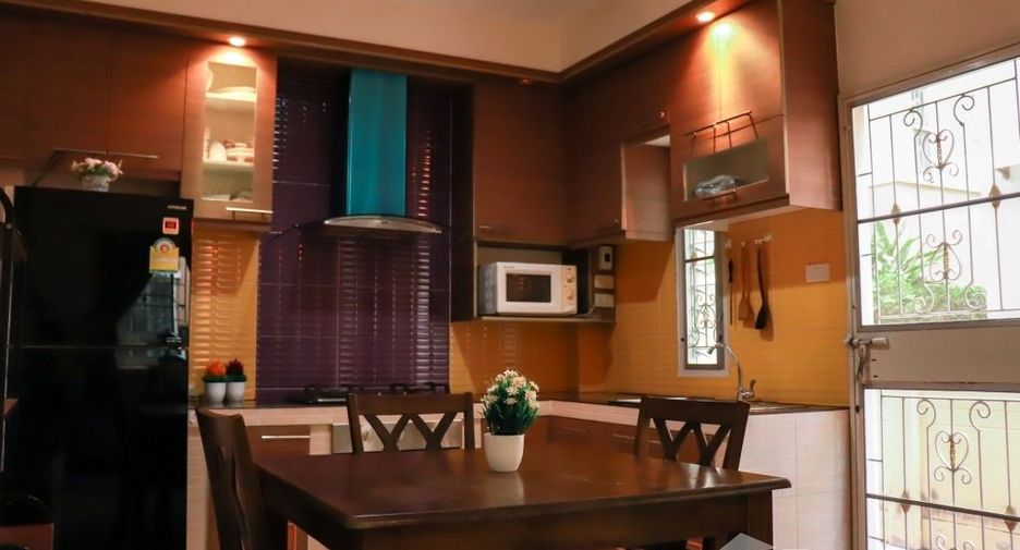 For sale 3 bedrooms house in Mueang Samut Prakan, Samut Prakan