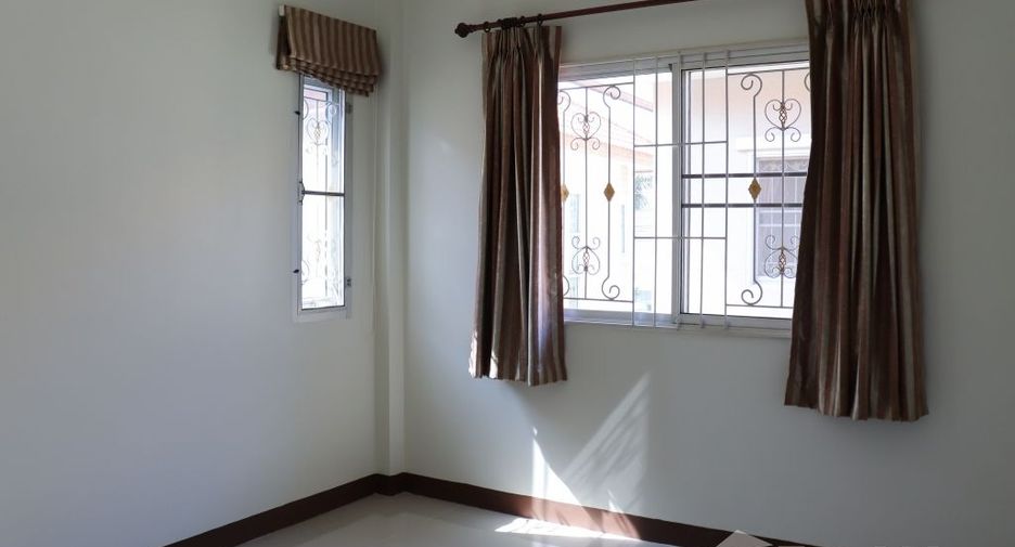 For sale 3 bedrooms house in Mueang Samut Prakan, Samut Prakan