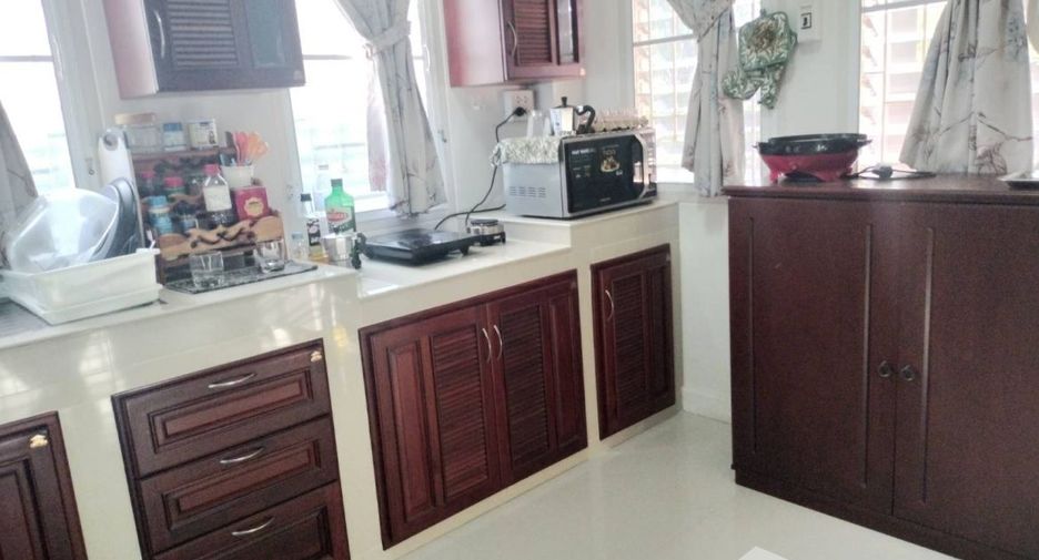 Casa en venta de 3 habitaciones en Mueang Suphanburi, Suphan Buri