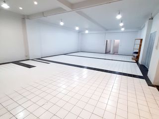 Gewerbefläche zur Miete in Mueang Nonthaburi, Nonthaburi
