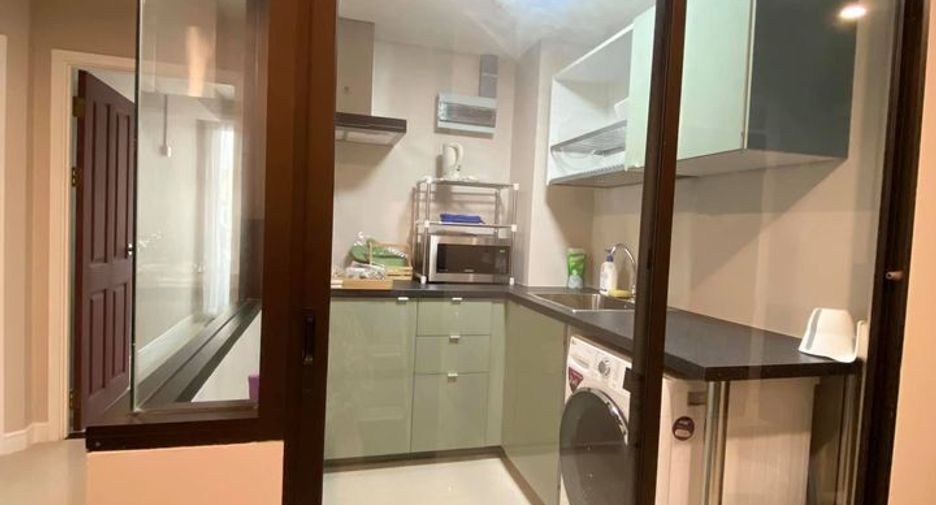 For sale 2 bedrooms condo in Sathon, Bangkok