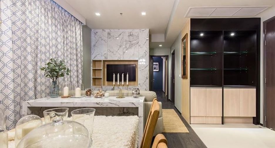 For sale 2 bedrooms condo in Khlong Toei, Bangkok