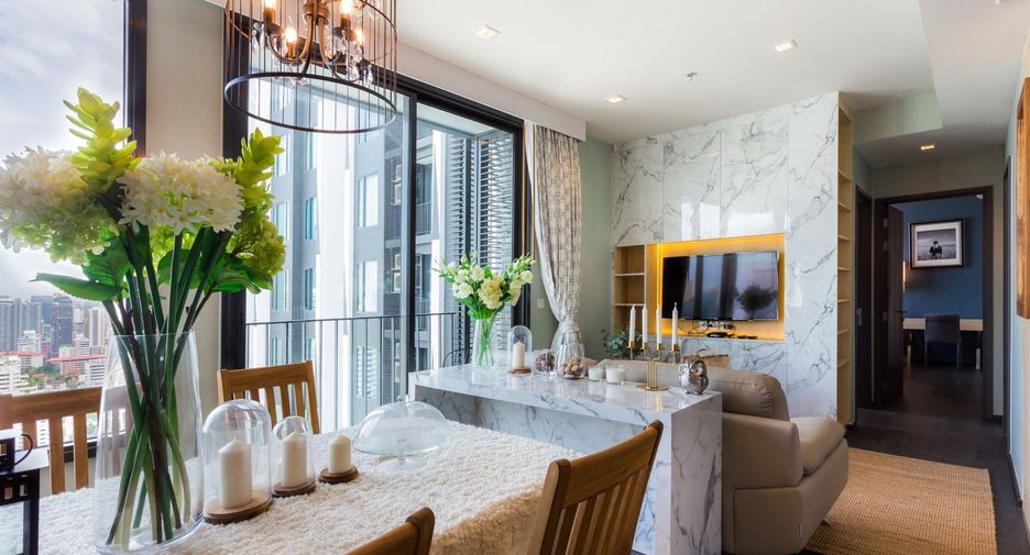 For sale 2 bedrooms condo in Khlong Toei, Bangkok
