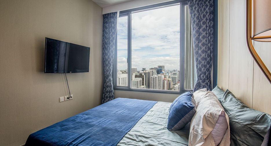 For sale 2 bedrooms condo in Khlong Toei, Bangkok
