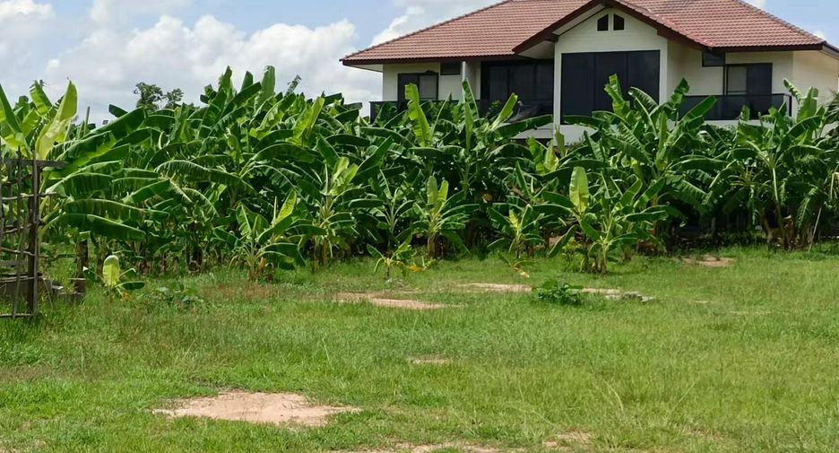 For sale 5 bedrooms villa in Nong Ya Sai, Suphan Buri