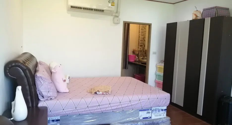 For sale 5 bedrooms villa in Nong Ya Sai, Suphan Buri