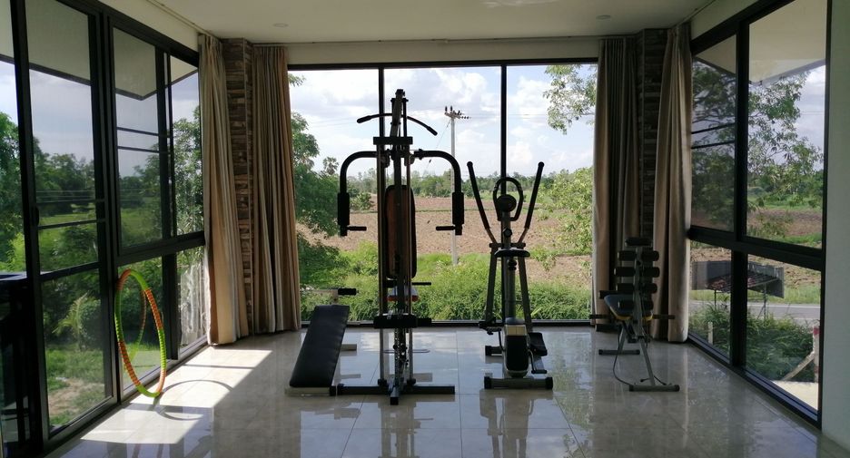 For sale 5 bedrooms villa in Nong Ya Sai, Suphan Buri