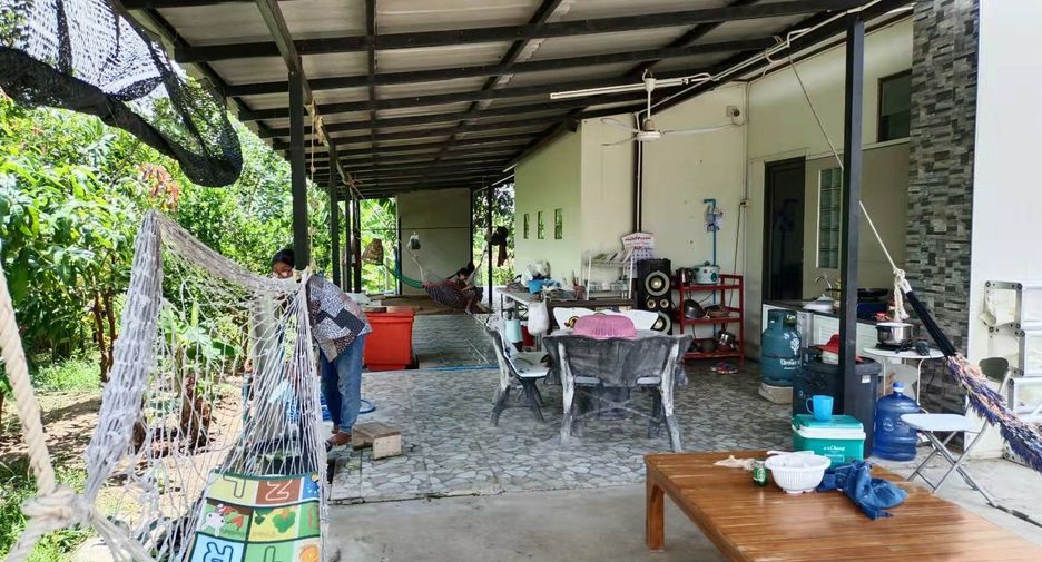 For sale 5 bedrooms villa in Nong Ya Sai, Suphan Buri