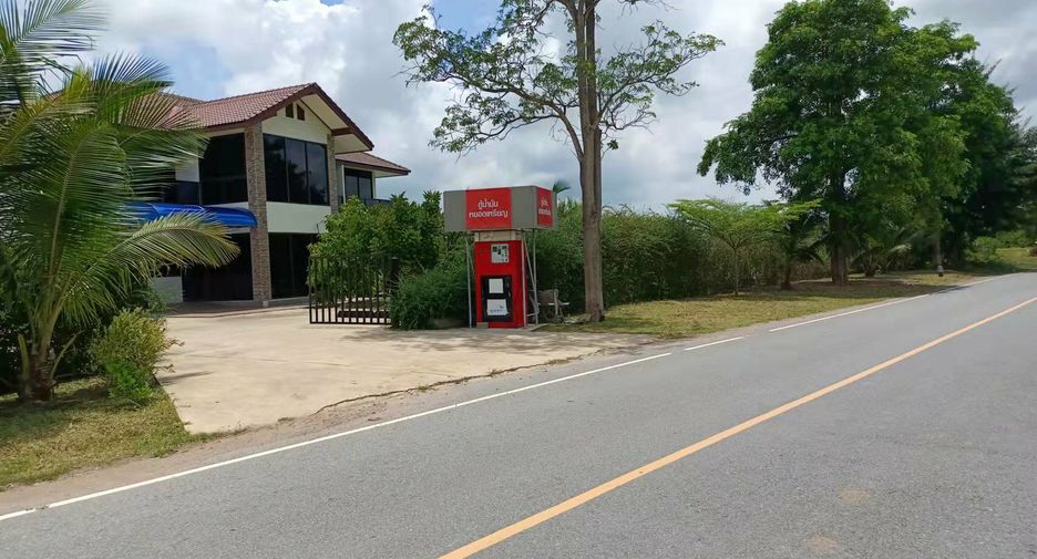 For sale 5 bedrooms villa in Nong Ya Sai, Suphan Buri
