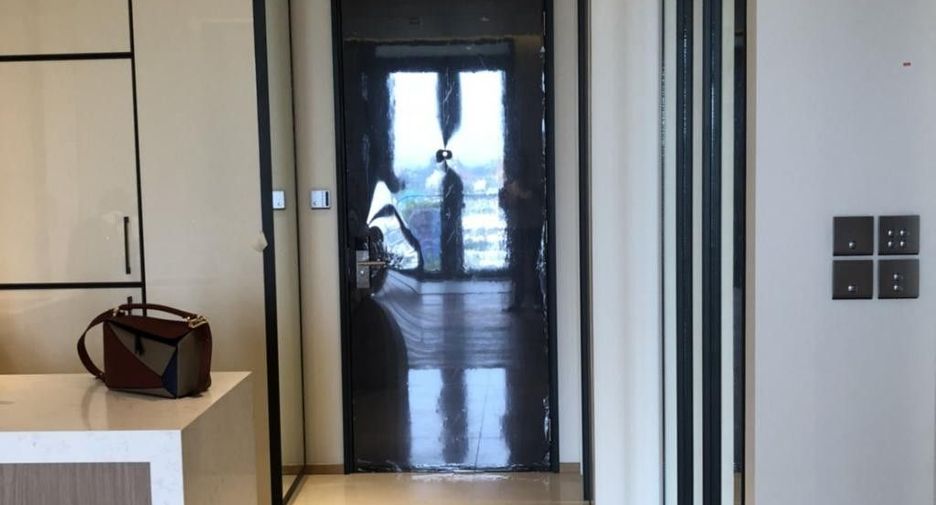 For sale 1 bed condo in Khlong Toei, Bangkok