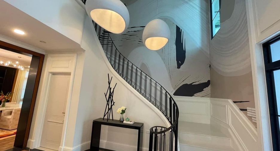 For sale 5 ベッドルーム house in Saphan Sung, Bangkok
