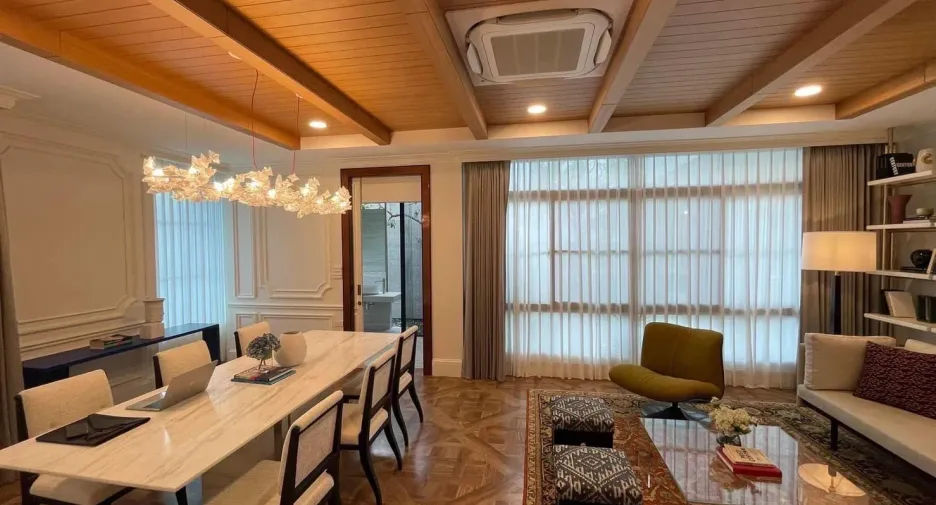 For sale 5 ベッドルーム house in Saphan Sung, Bangkok