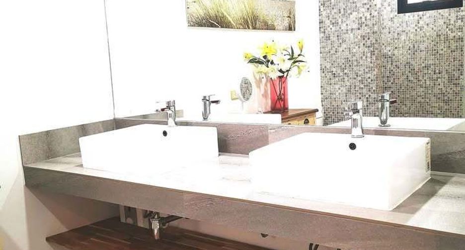 Villa en venta y en alquiler de 3 habitaciones en Mueang Phuket, Phuket